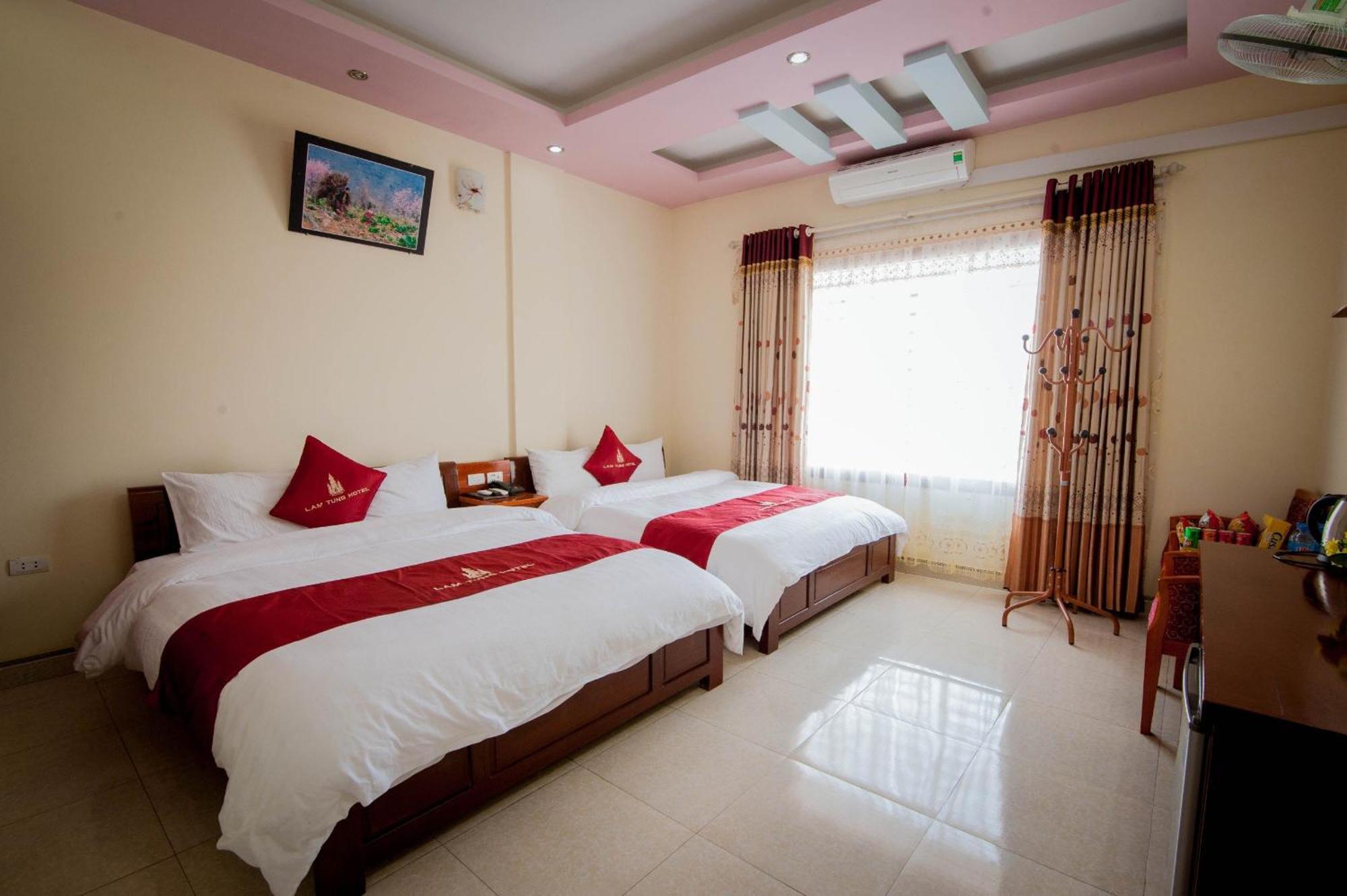 Lam Tung Hotel Dong Van - By Bay Luxury エクステリア 写真