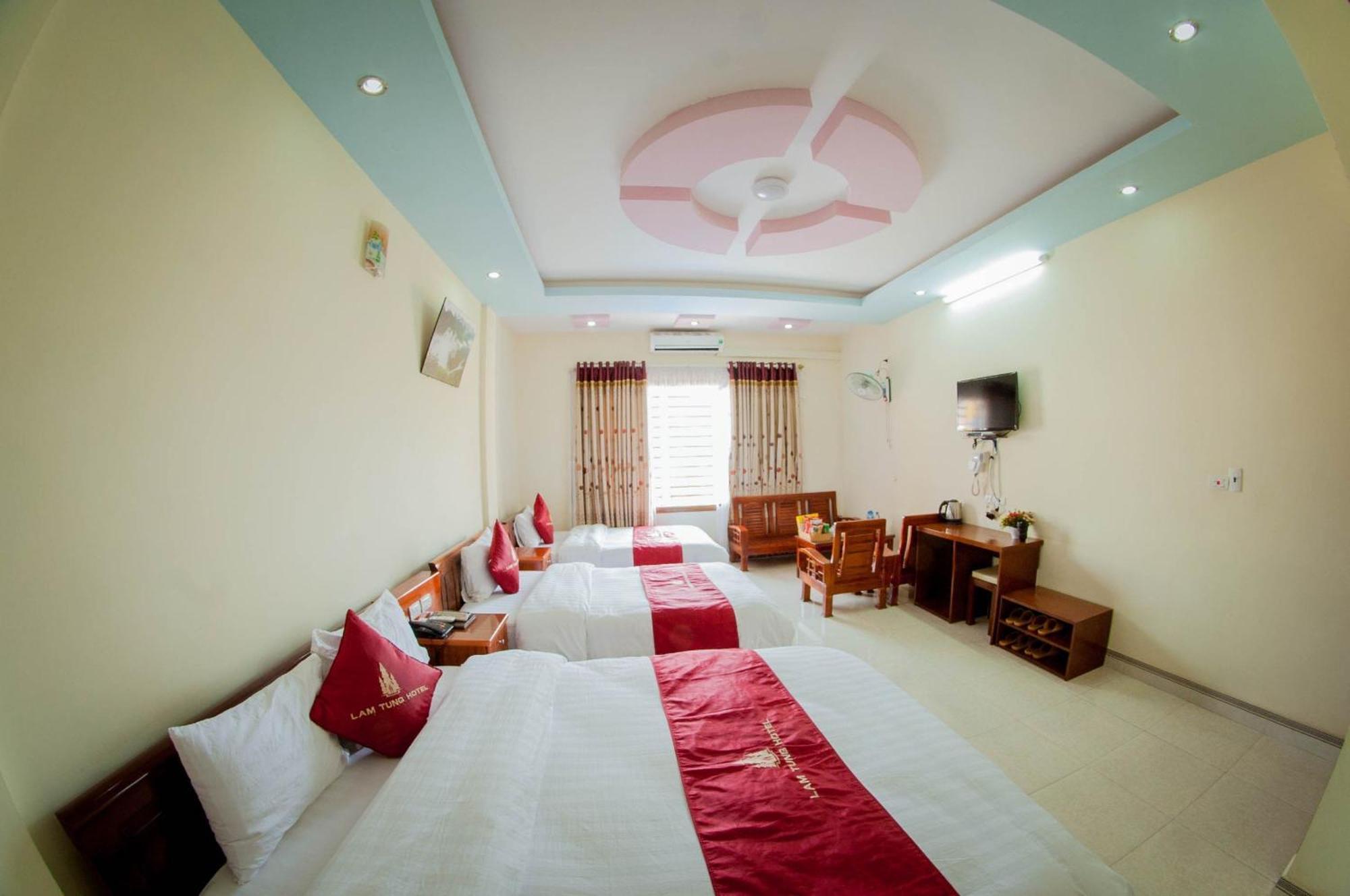 Lam Tung Hotel Dong Van - By Bay Luxury エクステリア 写真